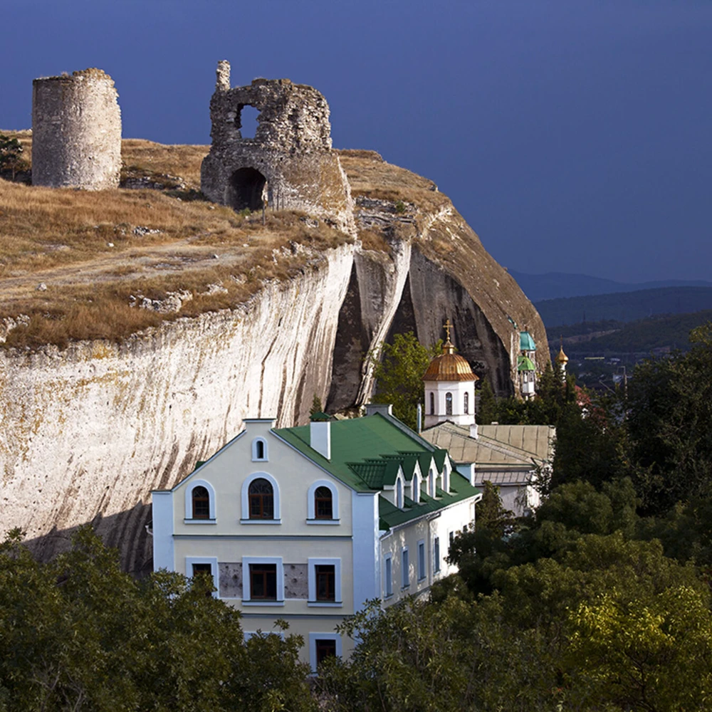 Инкерман: пещерный монастырь, крепость Каламита и вино